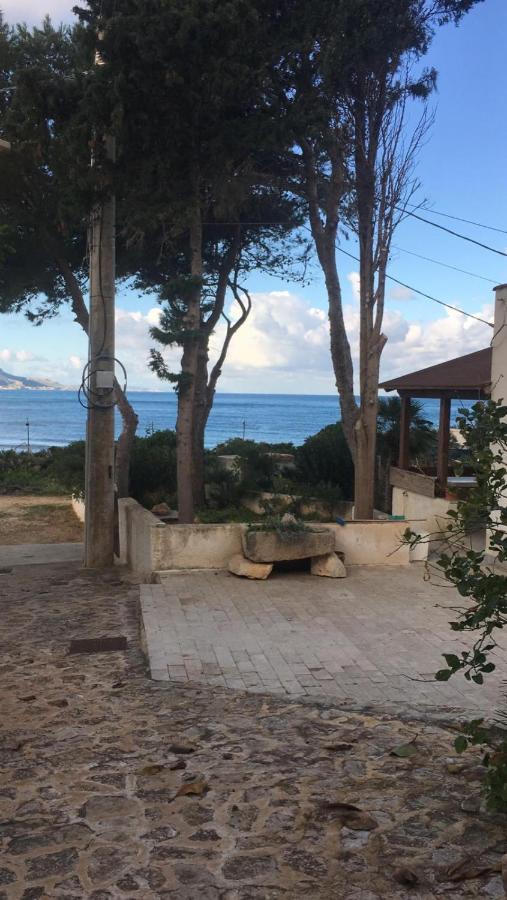 קוסטונאצ'י Casa Con Verande Sul Mare A 2 Minuti A Piedi Dalla Spiaggia מראה חיצוני תמונה