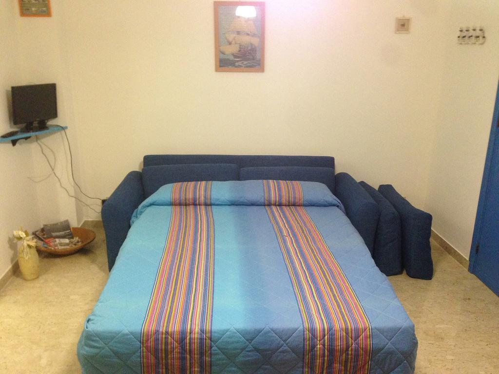 קוסטונאצ'י Casa Con Verande Sul Mare A 2 Minuti A Piedi Dalla Spiaggia חדר תמונה